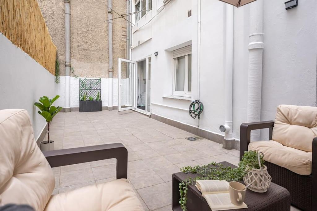 Апартаменты El Patio De Schulz Хихон Экстерьер фото
